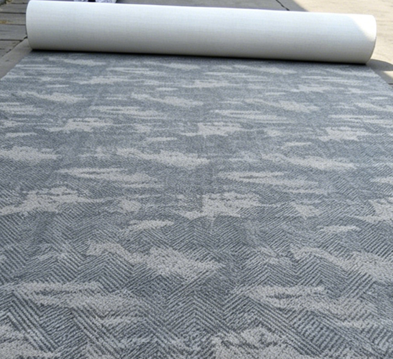Wall to wall carpet